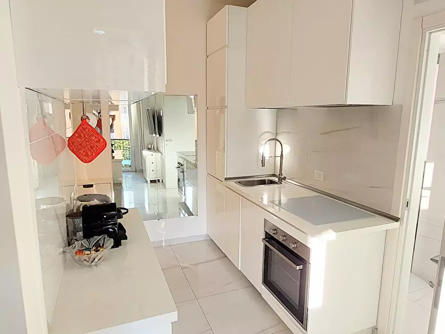 Immagine 5 di Appartamento in affitto  in Via Mincio a Milano