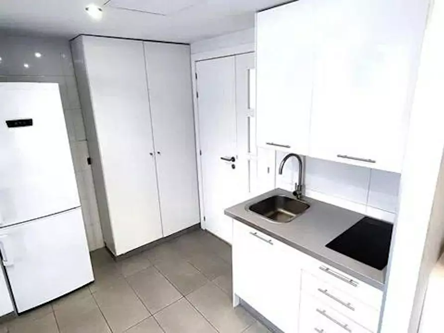 Immagine 3 di Appartamento in affitto  in Carrer de Pere Quintana a Palma De Mallorca