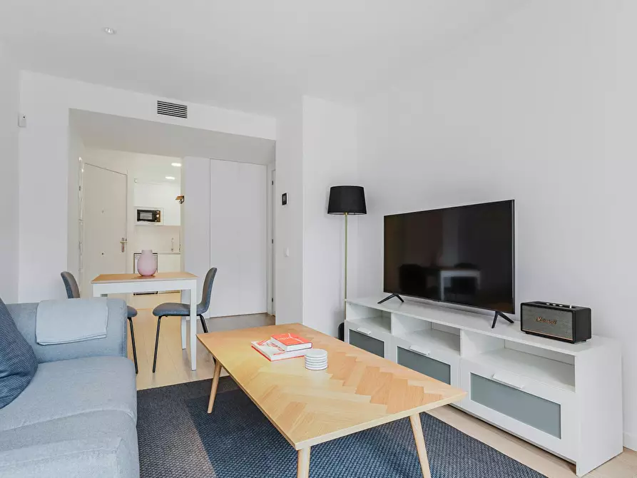 Immagine 2 di Appartamento in affitto  in Carrer de París a Barcelona