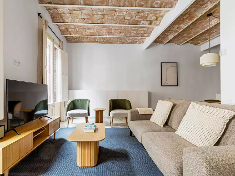 Immagine 1 di Appartamento in affitto  in Carrer de Muntaner a Barcelona