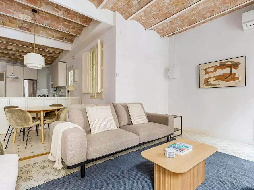 Immagine 2 di Appartamento in affitto  in Carrer de Muntaner a Barcelona