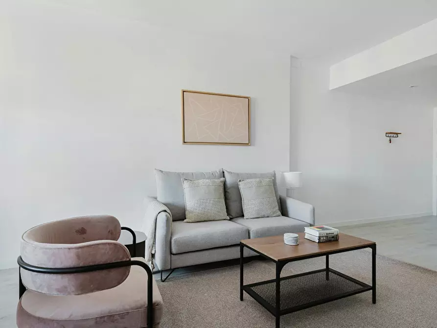 Immagine 2 di Appartamento in affitto  in Carrer de Sardenya a Barcelona