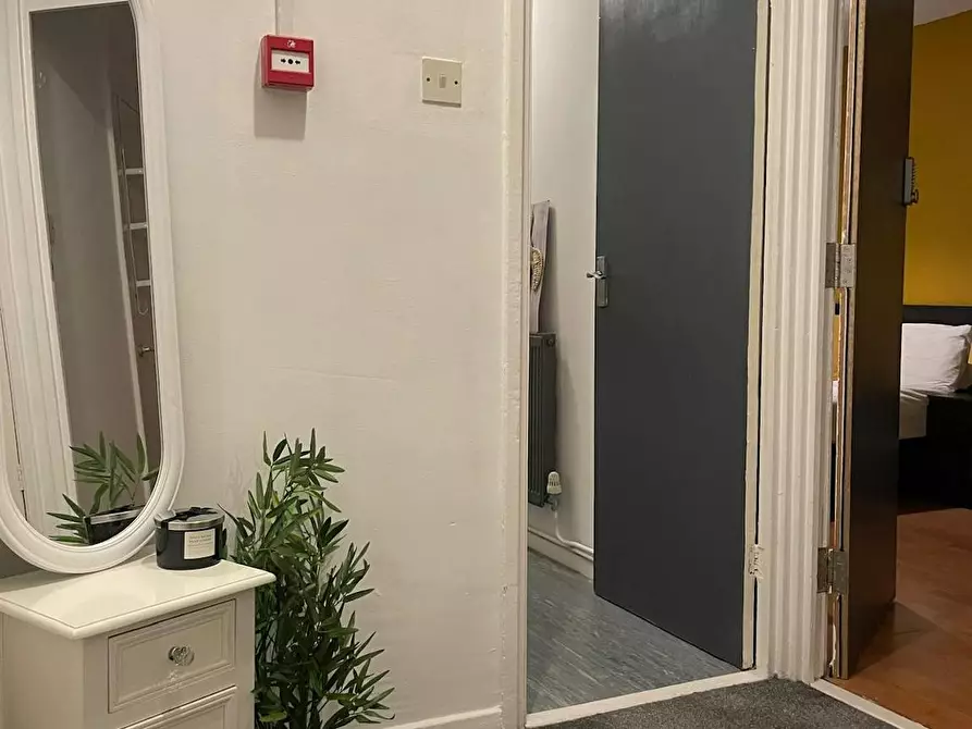 Immagine 4 di Casa indipendente in affitto  in Frome Drive a Wednesfield