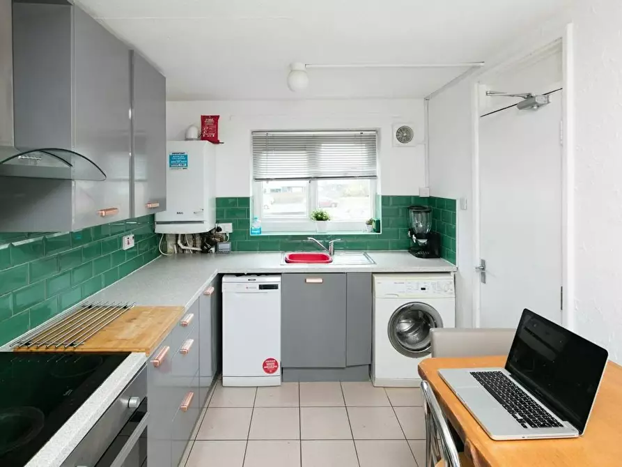 Immagine 5 di Casa indipendente in affitto  in Frome Drive a Wednesfield