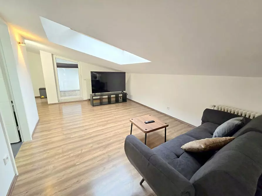 Immagine 9 di Appartamento in affitto  in Obermainstraße a Frankfurt am Main