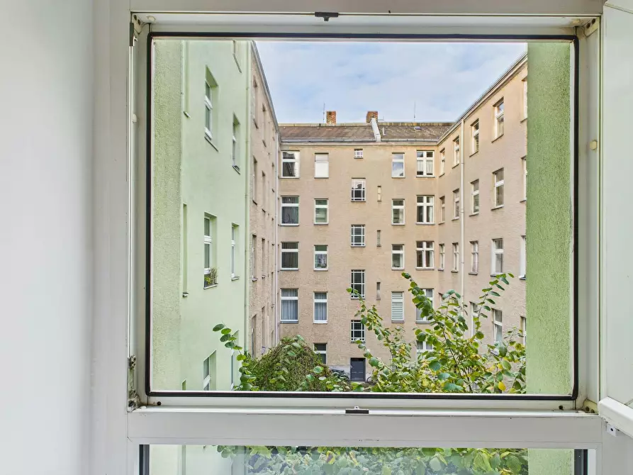 Immagine 9 di Appartamento in affitto  in Emdener Straße a Berlin