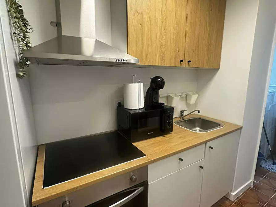 Immagine 5 di Camera in affitto  in Pasaje Campoamor a Alicante/Alacant