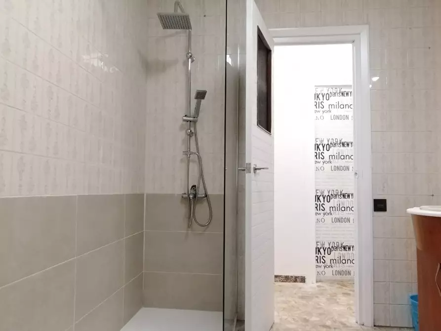 Immagine 5 di Camera in affitto  in Avenida de los Comuneros a Salamanca