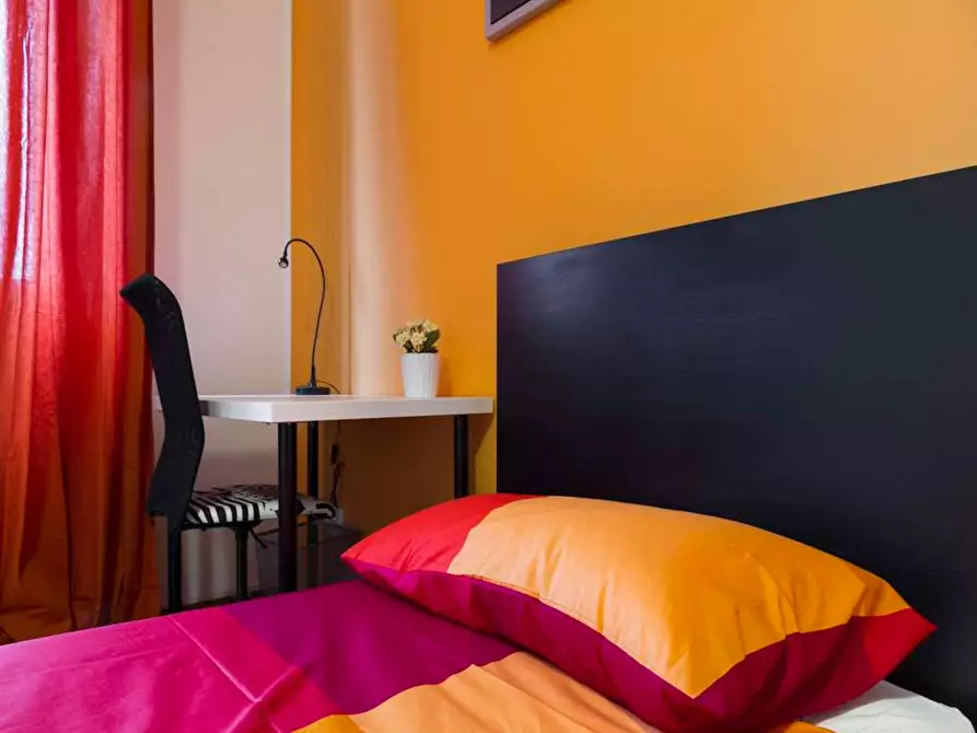 Immagine 1 di Camera in affitto  in Viale Giovanni da Cermenate a Milano