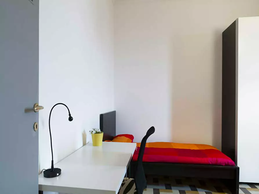 Immagine 4 di Camera in affitto  in Viale Giovanni da Cermenate a Milano