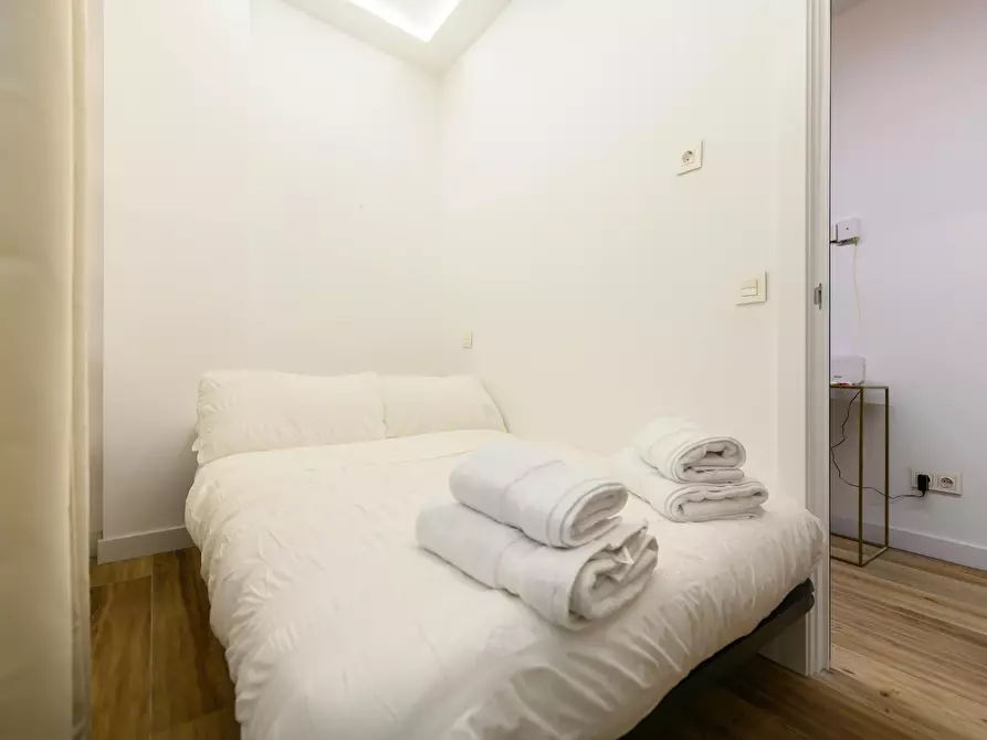 Immagine 6 di Appartamento in affitto  in Calle San Cosme y San Damián a Madrid
