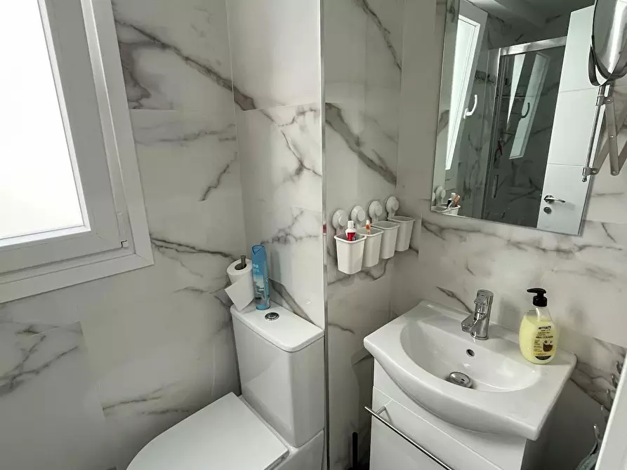 Immagine 3 di Camera in affitto  in Calle de Florián Rey a Zaragoza