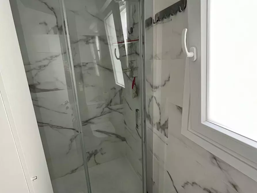 Immagine 4 di Camera in affitto  in Calle de Florián Rey a Zaragoza