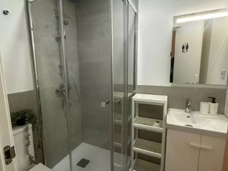 Immagine 9 di Camera in affitto  in Carrer dels Llauradors a Silla