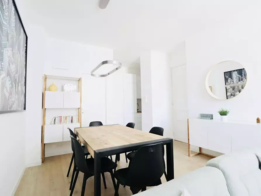 Immagine 10 di Camera in affitto  in Rue Vernier a Nice