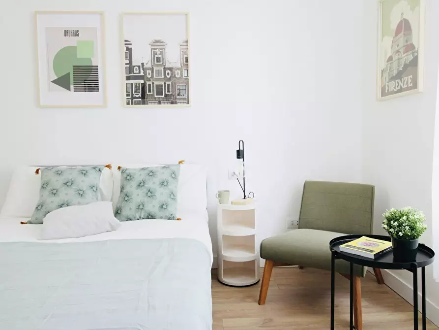 Immagine 1 di Camera in affitto  in Via Francesco Crispi a Firenze