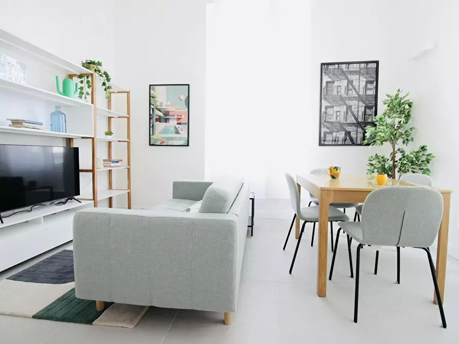 Immagine 10 di Camera in affitto  in Via Francesco Crispi a Firenze