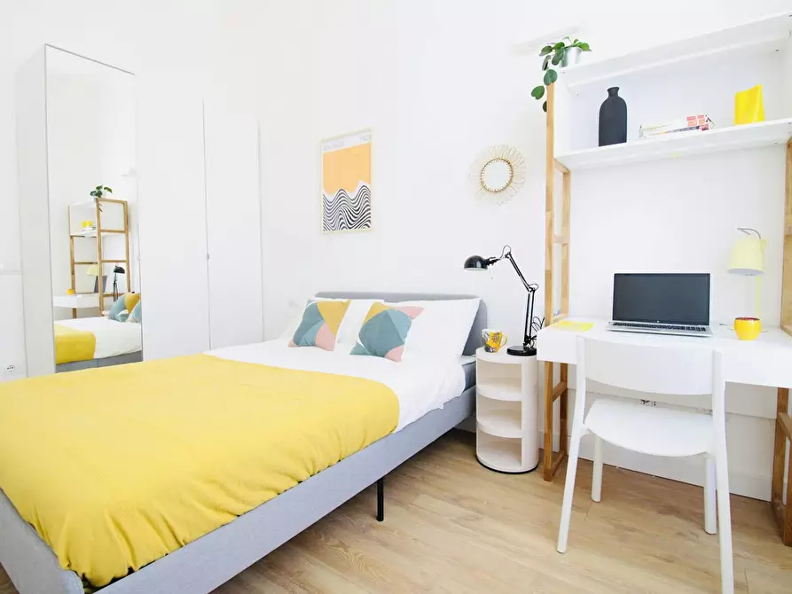 Immagine 3 di Camera in affitto  in Via Francesco Crispi a Firenze