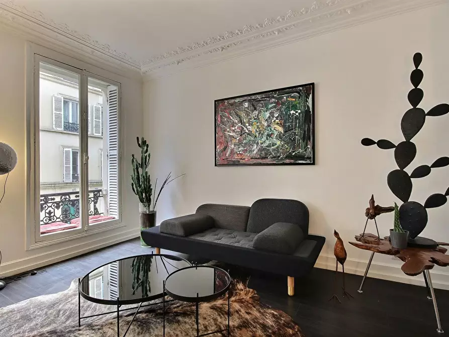Immagine 1 di Appartamento in affitto  in Rue de Parme a Paris