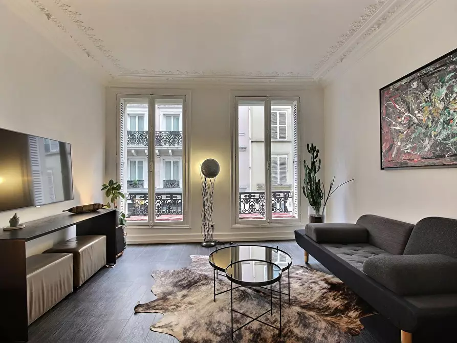 Immagine 2 di Appartamento in affitto  in Rue de Parme a Paris