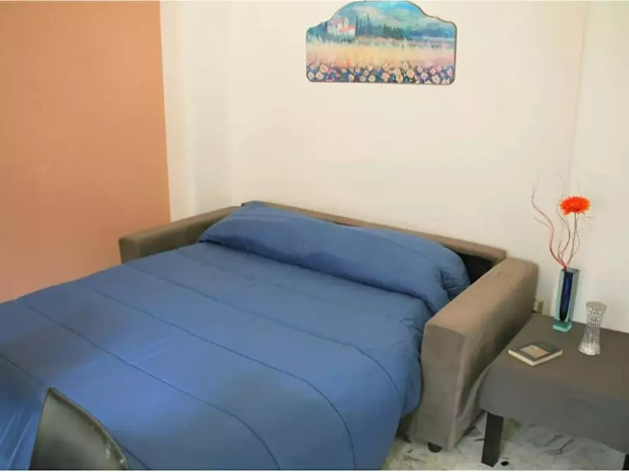 Immagine 3 di Camera in affitto  in Viale Jonio a Catania