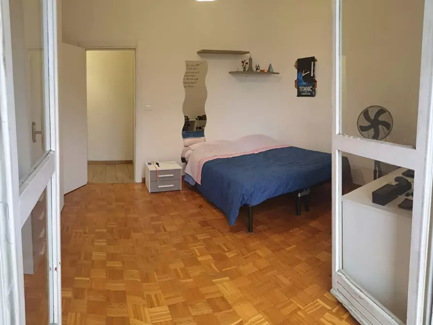 Immagine 5 di Camera in affitto  in Via Gioacchino Quarello a Torino