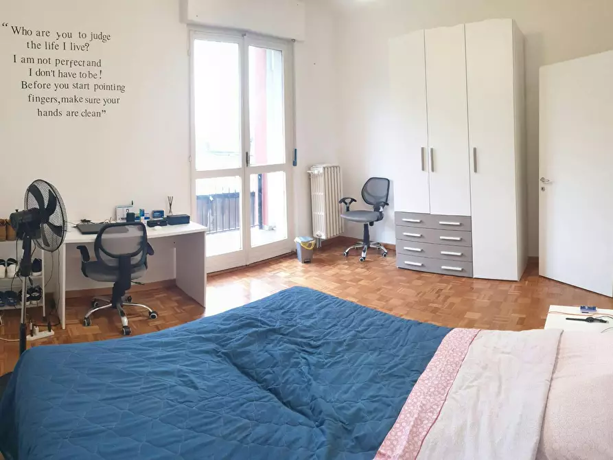 Immagine 6 di Camera in affitto  in Via Gioacchino Quarello a Torino