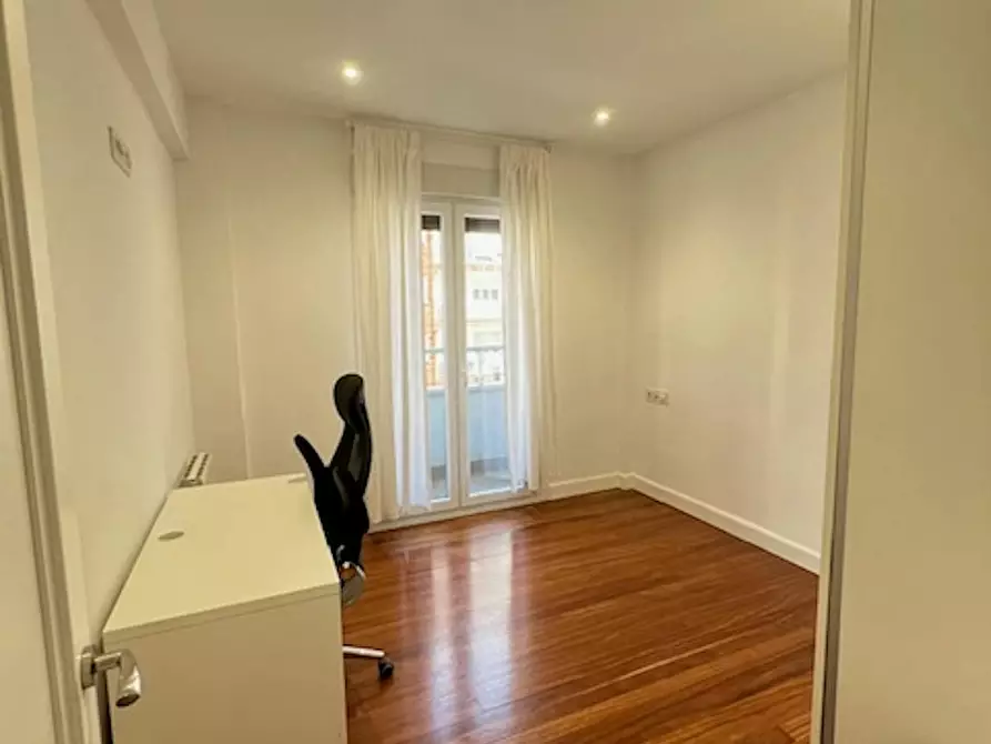 Immagine 10 di Appartamento in affitto  in Errekalde-Larraskitu Errepidea a Bilbao