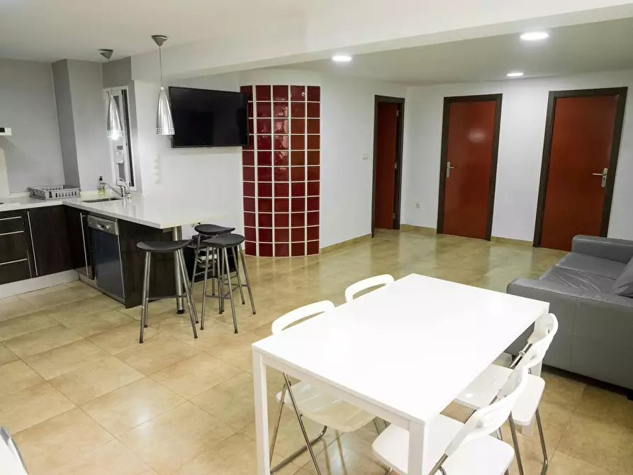 Immagine 6 di Camera in affitto  in Carrer València a Alicante/Alacant