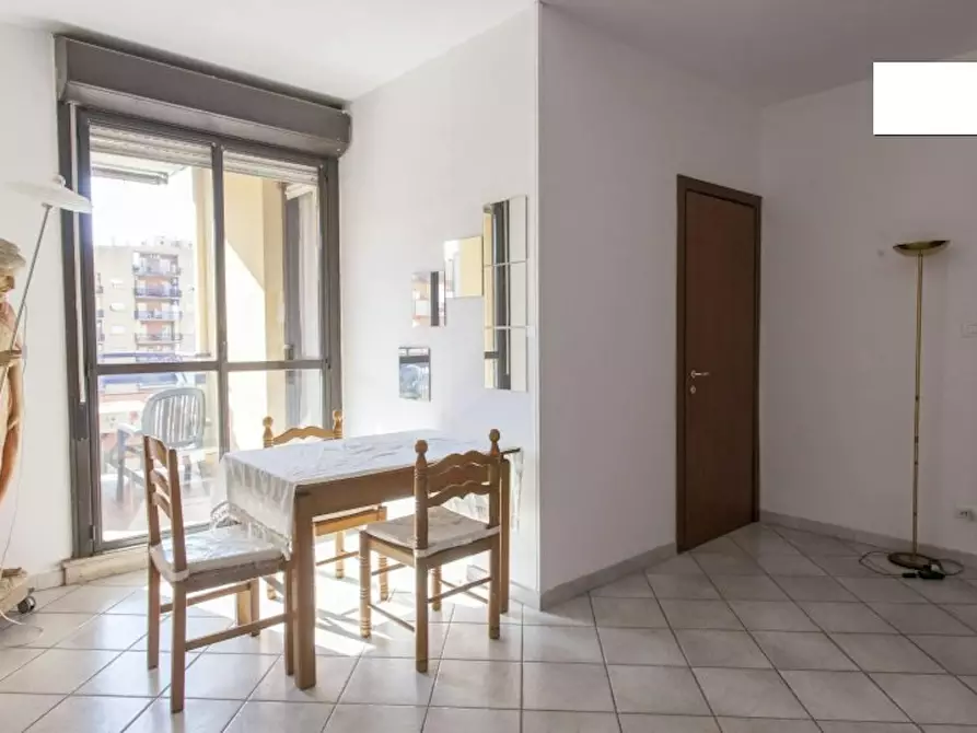 Immagine 6 di Camera in affitto  in Via Valentino Banal a Roma