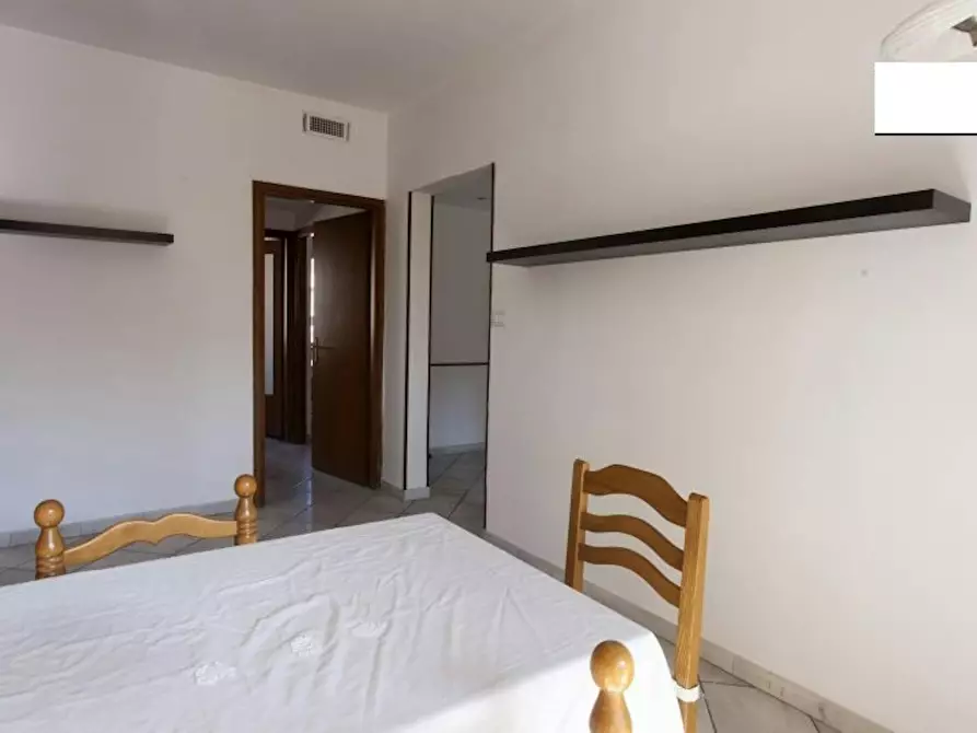 Immagine 8 di Camera in affitto  in Via Valentino Banal a Roma