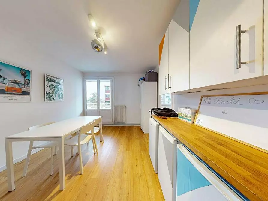 Immagine 5 di Camera in affitto  in Rue Galilée a Villeurbanne