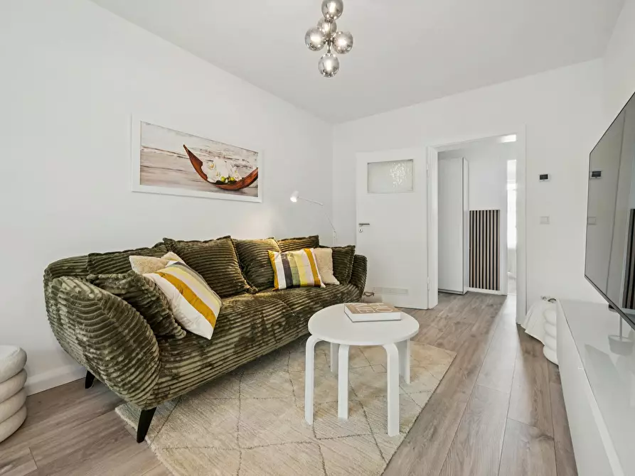 Immagine 2 di Appartamento in affitto  in Talstraße a Düsseldorf