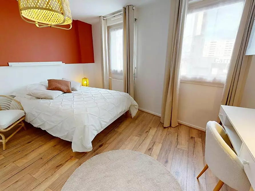 Immagine 1 di Camera in affitto  in Cours Émile-Zola a Villeurbanne