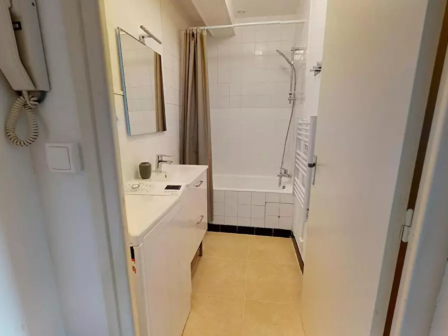 Immagine 9 di Appartamento in affitto  in Rue Lamartine a Mâcon