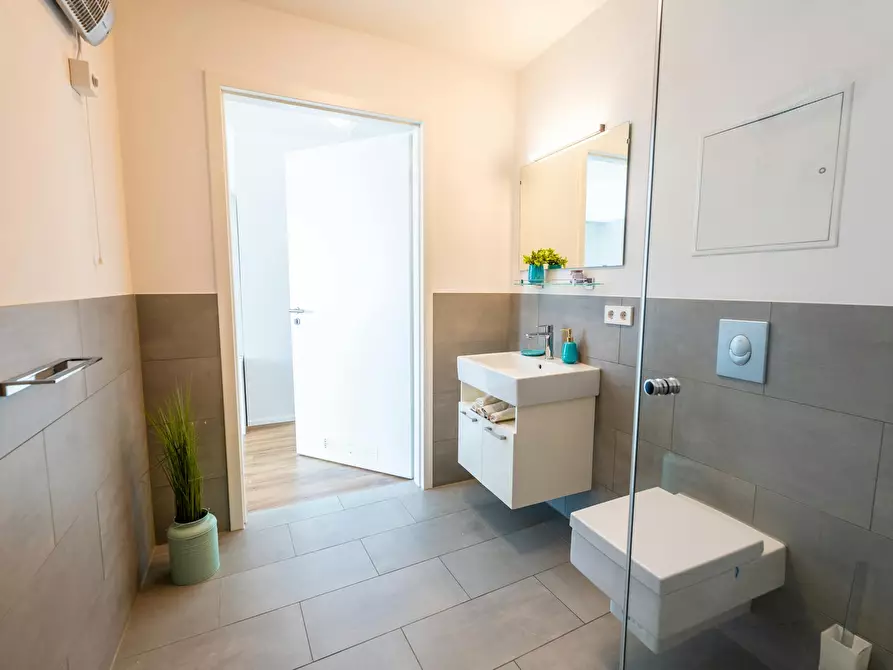 Immagine 3 di Appartamento in affitto  in Nordbahnhofstraße a Stuttgart Stuttgart-Nord