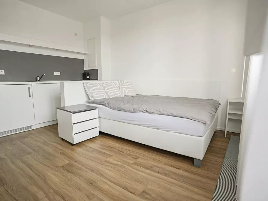 Immagine 2 di Appartamento in affitto  in Nordbahnhofstraße a Stuttgart Stuttgart-Nord