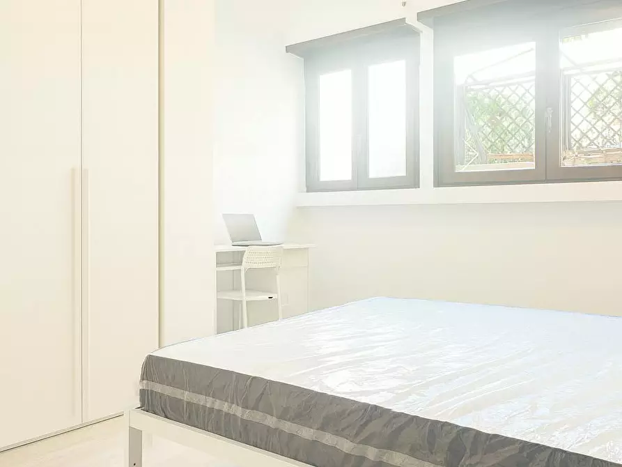 Immagine 1 di Camera in affitto  in Via Gregorio VII a Roma