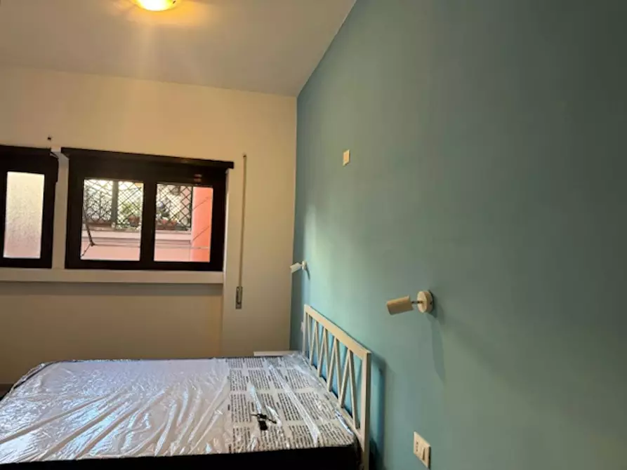 Immagine 5 di Camera in affitto  in Via Gregorio VII a Roma