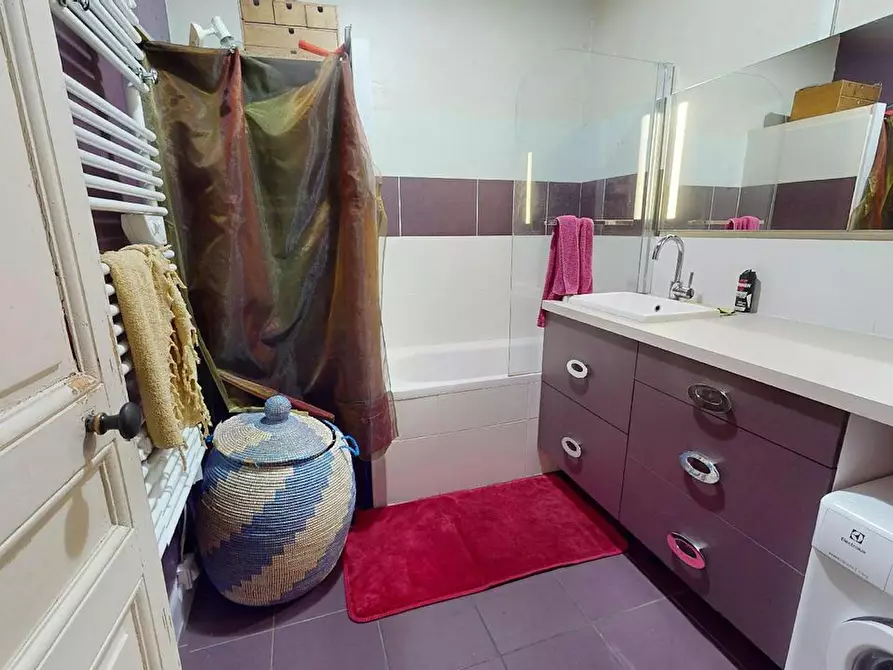 Immagine 10 di Camera in affitto  in Rue Marietton a Écully