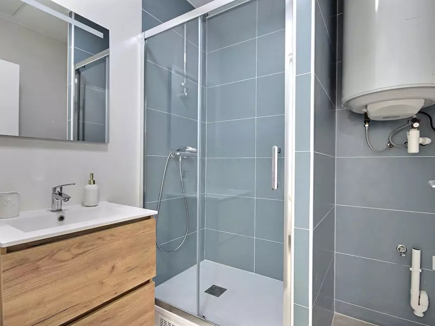 Immagine 10 di Appartamento in affitto  in Rue de Romainville a Les Lilas