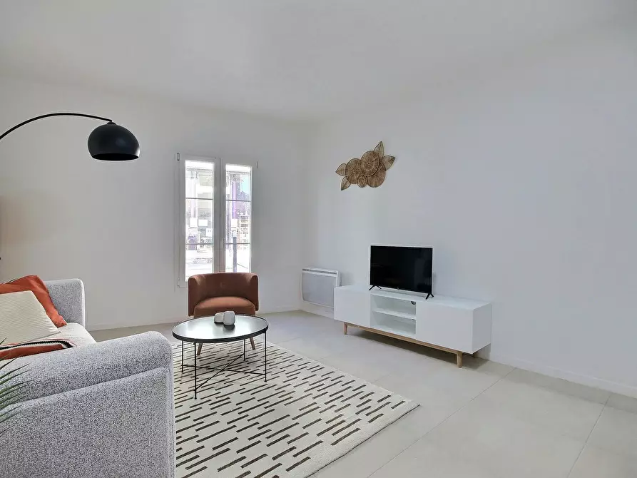 Immagine 3 di Appartamento in affitto  in Rue de Romainville a Les Lilas