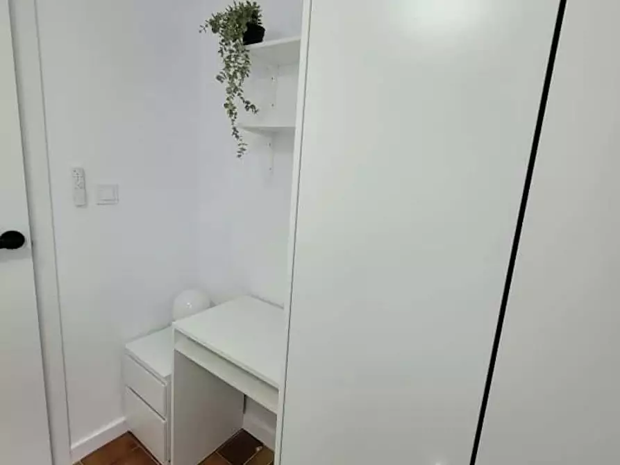 Immagine 9 di Camera in affitto  in Carrer de Sant Fermí a El Realon
