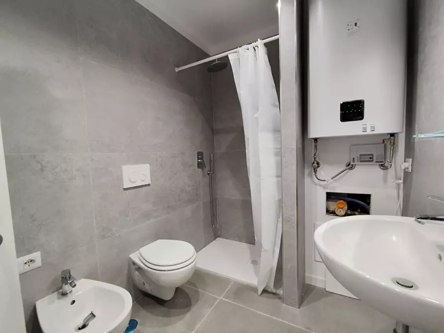 Immagine 2 di Appartamento in affitto  in Via Roccantica a Roma