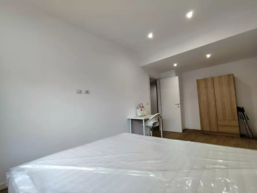 Immagine 7 di Appartamento in affitto  in Via Roccantica a Roma