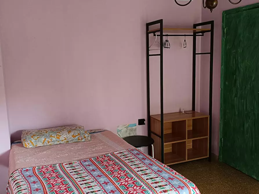 Immagine 5 di Camera in affitto  in Via Donato Bramante a Pisa