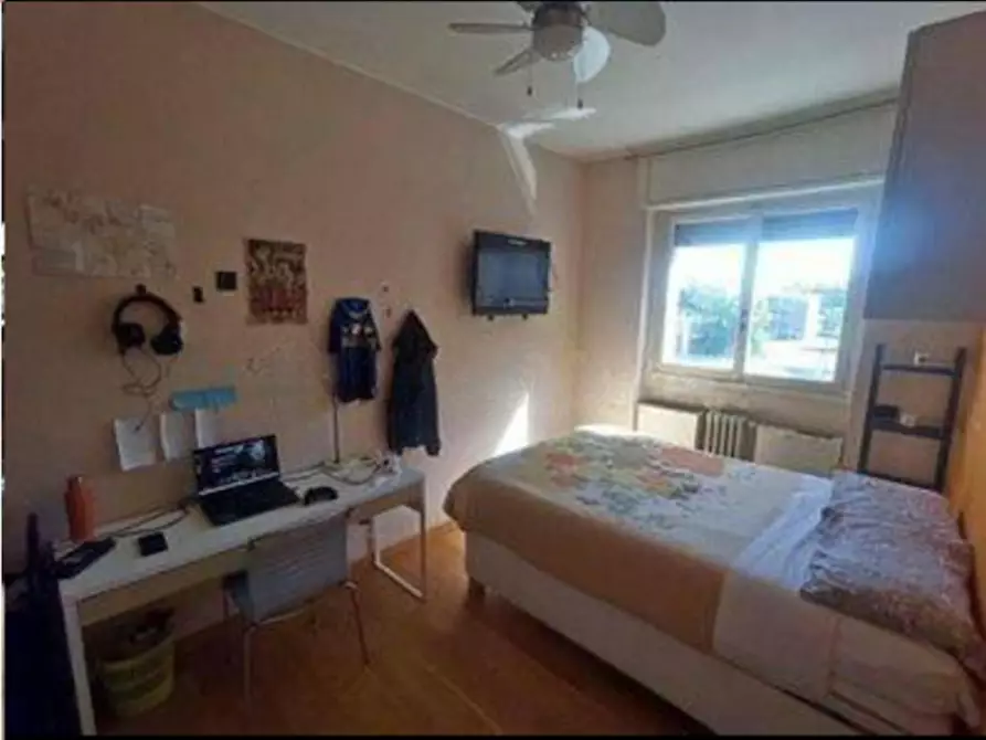 Immagine 1 di Camera in affitto  in Via Carlo Marx a Milano