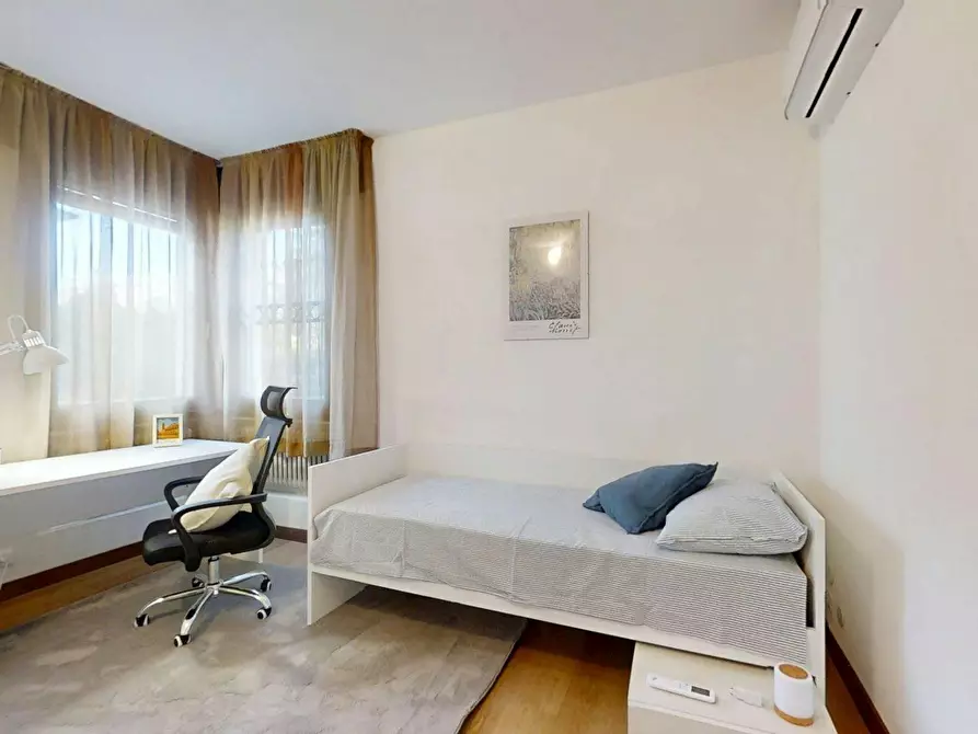 Immagine 1 di Camera in affitto  in Via Cernaia a Padova