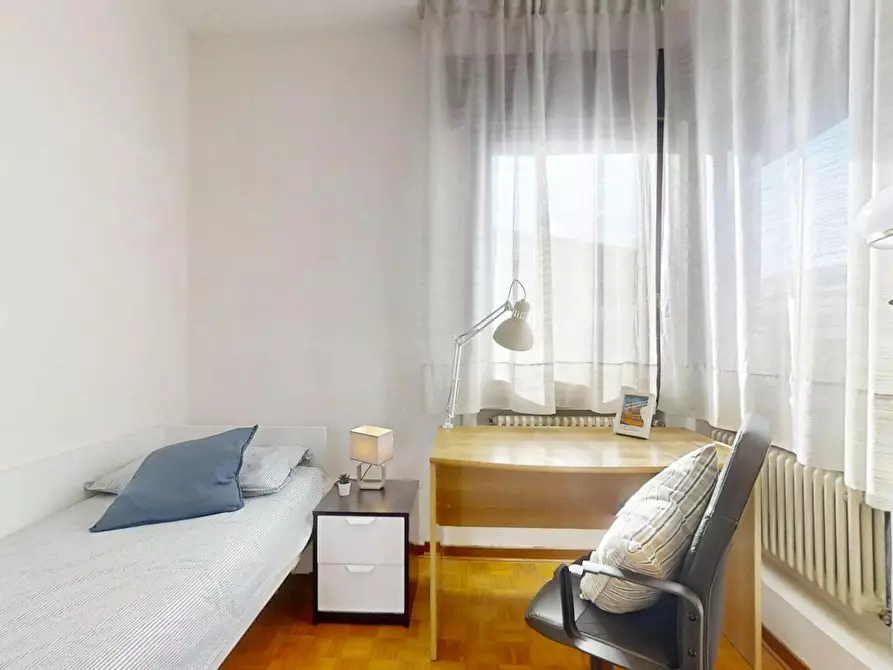 Immagine 3 di Camera in affitto  in Via Cernaia a Padova