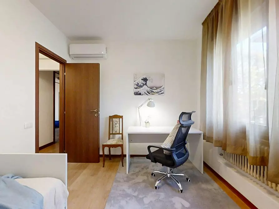 Immagine 3 di Camera in affitto  in Via Cernaia a Padova